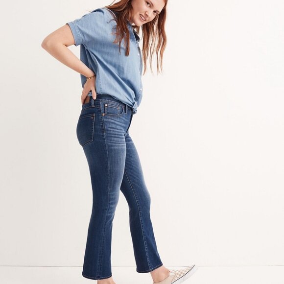 Madewell Curvy Cali Demi-Boot Jeans, Size 29/8, Medium Wash - Picture 4 of 16